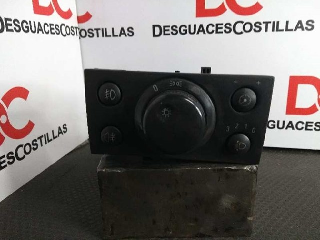 13177066 Interruptor de luces en el tablero  en stock Castellón