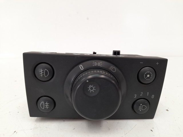 13177066 Interruptor de luces en el tablero  comprar en Zaragoza