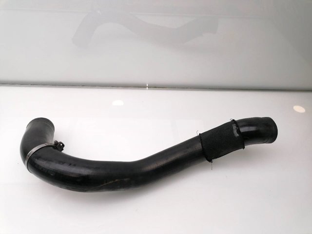 Manguera inferior del radiador 1317A4 PEUGEOT