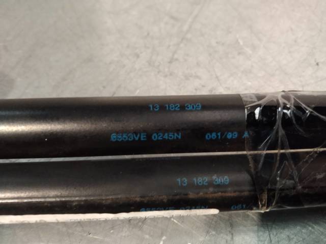 Amortiguador de maletero Opel Corsa X12