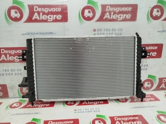 Radiador de agua 13184736 OPEL
