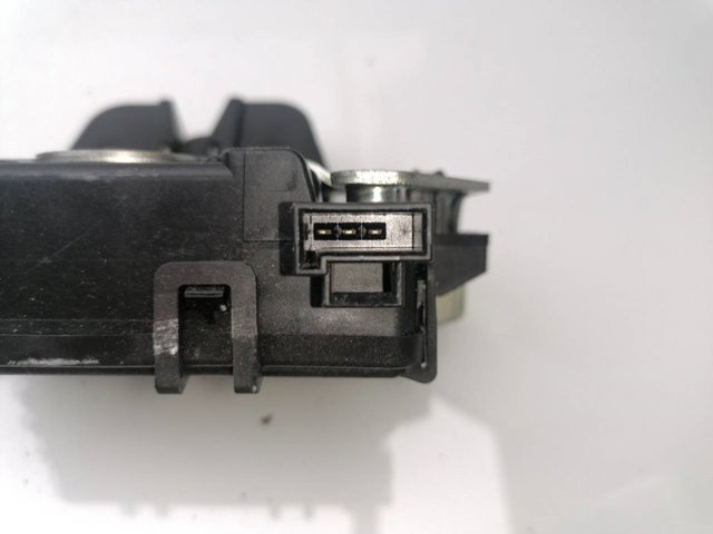 OPEL 13188851 Cerradura de maletero  en stock Terrassa