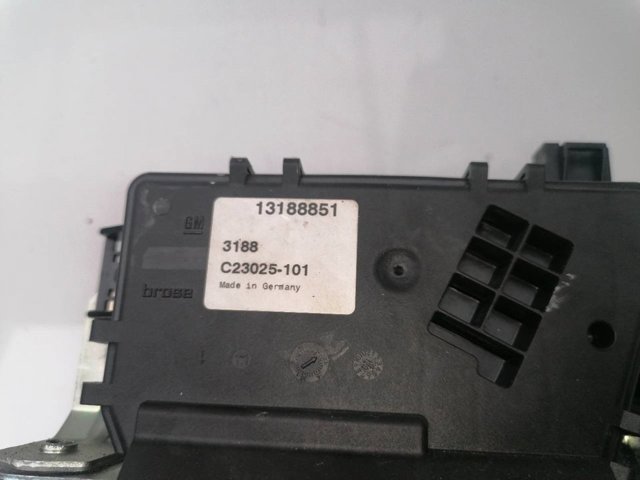 OPEL 13188851 Cerradura de maletero  en stock Valencia