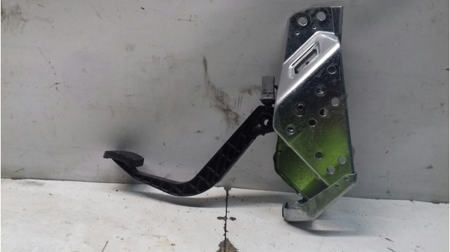 Pedal embrague 13192503 Opel
