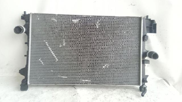 GM 13196477 Radiador de refrigeración del motor  disponible Valladolid