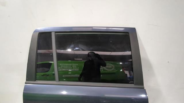 13203016 OPEL Puerta trasera derecha  en stock Huelva