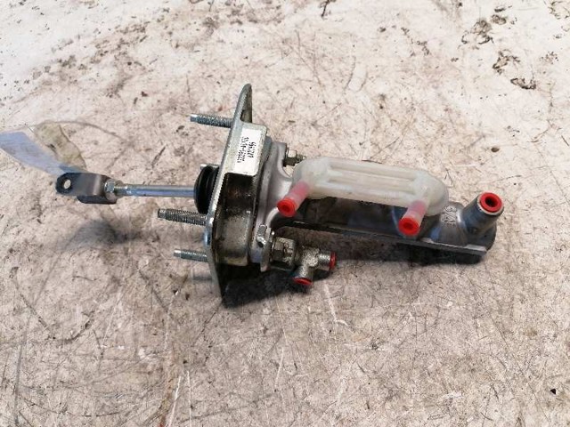 Comprar Cilindro principal de freno Toyota Prius NHW20 a bajo precio