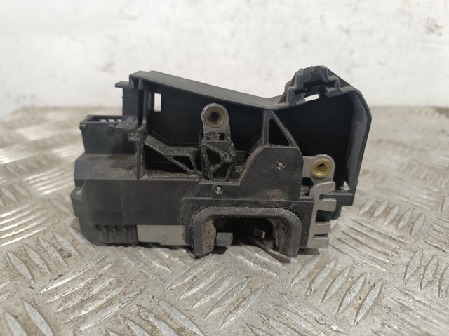 13203899 OPEL Cerradura de puerta delantera izquierda  comprar en Jaén