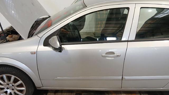 Puerta del conductor para Opel Astra  (L35)