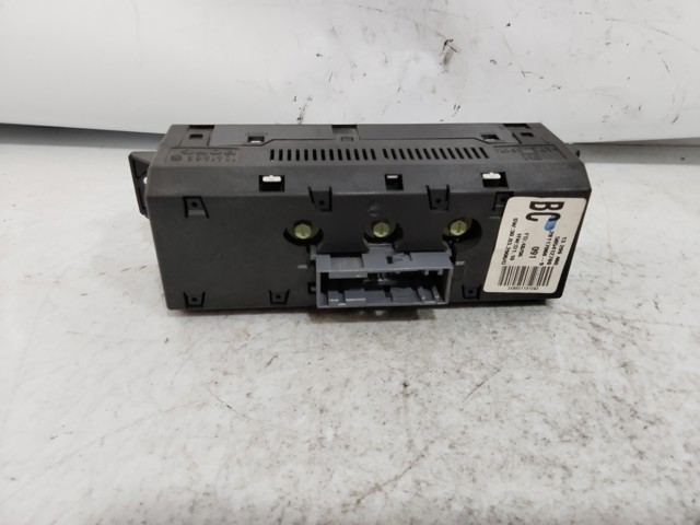Precio del repuesto Display Corsa  monovolumen