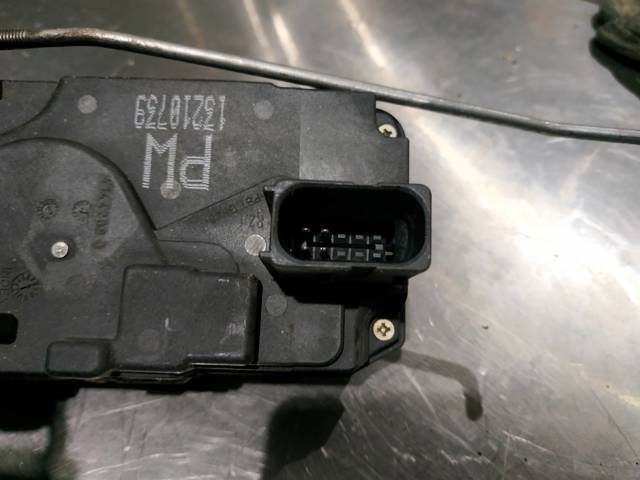 13210739 OPEL Cerradura de la puerta trasera derecha  disponible Alicante