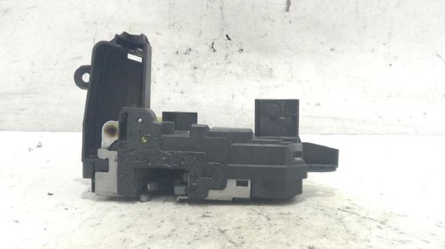OPEL 13210749 Cerradura de puerta delantera derecha  disponible Valladolid