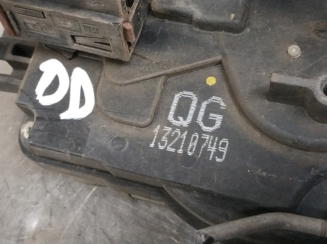 OPEL 13210749 Cerradura de puerta delantera derecha  comprar en Ponferrada