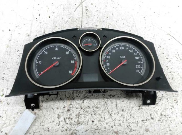 OPEL 13216684 Cuadro instrumentos  en stock Salamanca