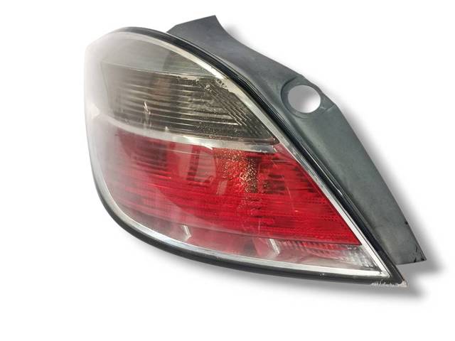OPEL 13222324 Piloto trasero izquierdo  en stock Salamanca