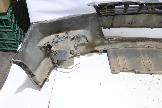 Parachoques 13225745 OPEL