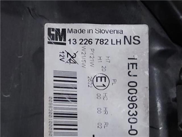 13226782 Faro izquierdo  disponible Málaga
