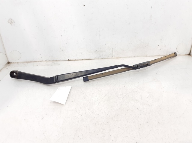 Precio del repuesto Brazo del limpiaparabrisas, lavado de parabrisas, luna delantera Insignia  hatchback