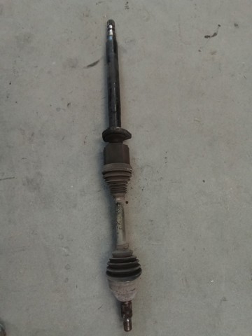 Semieje delantero derecho 13228199 OPEL