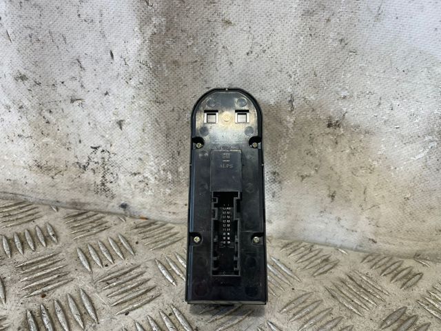 13228706 Interruptor de elevalunas delantera izquierda comprar Sevilla