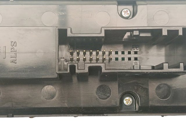 OPEL 13228706 Interruptor de elevalunas delantera izquierda comprar Barcelona