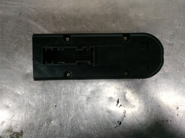 13228706 Unidad de control de elevalunas delantera izquierda  disponible Málaga