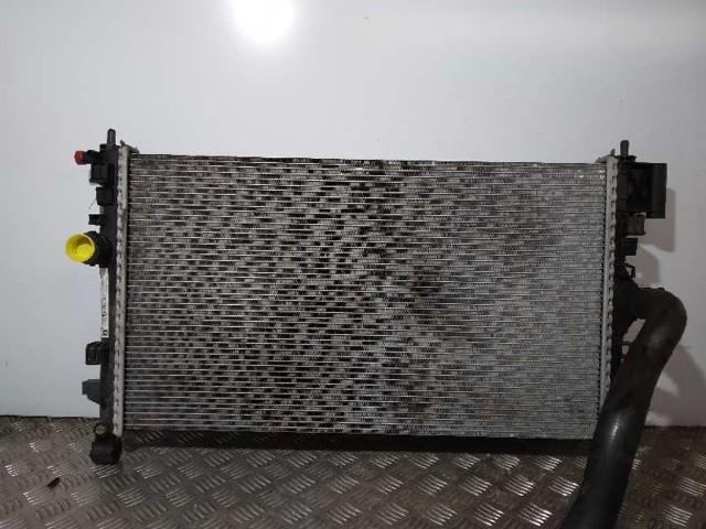 13241725 GM Radiador  en stock Gandía