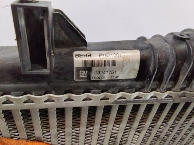 13241751 OPEL Intercooler  en stock Gandía