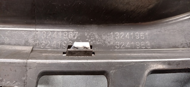 OPEL 13241967 Panal de radiador  disponible España