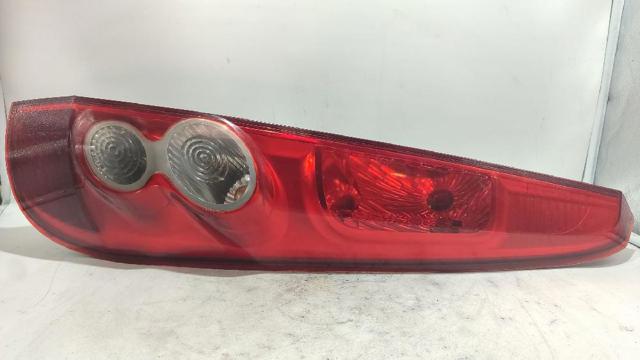 1324563 FORD Piloto trasero exterior derecho  en stock Gandía