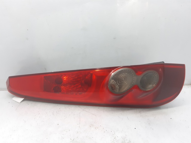 Piloto trasero exterior izquierdo 1324578 FORD