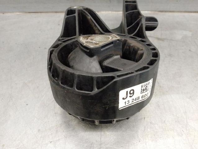 Soporte motor delantero Opel Insignia G09