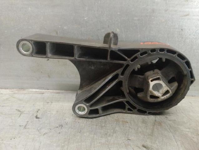 Soporte motor delantero Opel Insignia G09