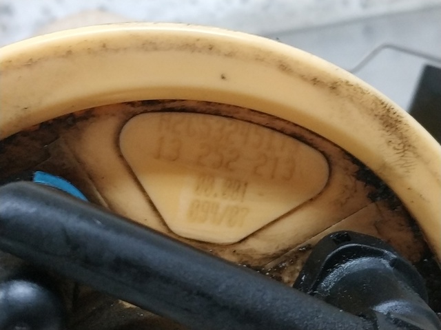 13252213 Módulo de bomba de combustible con sensor de nivel de combustible  disponible Utrera