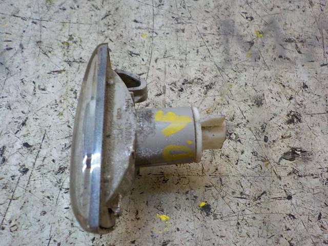 13252456 Luz intermitente de guardabarros derecho  disponible Burgos