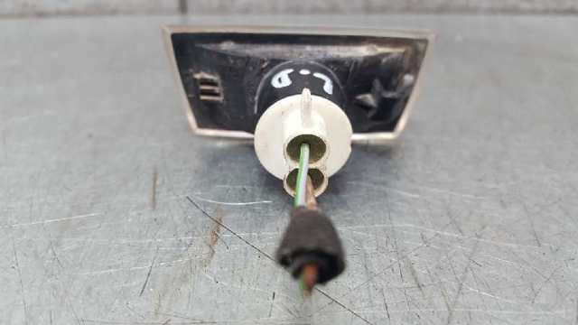 OPEL 13252456 Luz intermitente de guardabarros derecho  disponible España