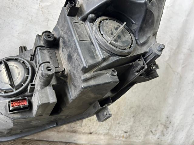 Faro delantero derecho Opel Astra  (69)