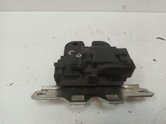 13253732 Cerradura de maletero  en stock Sabadell