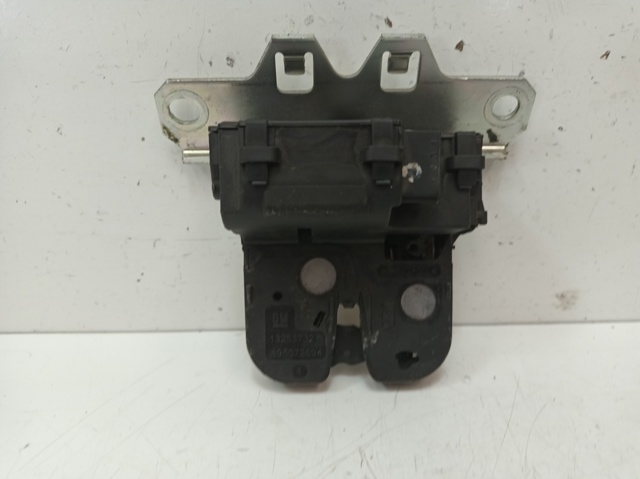 OPEL 13253732 Cerradura de tapa de maletero  comprar en Albacete