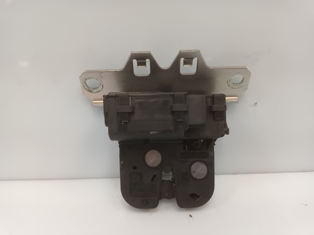 13253732 OPEL Cerradura de maletero  en stock Córdoba