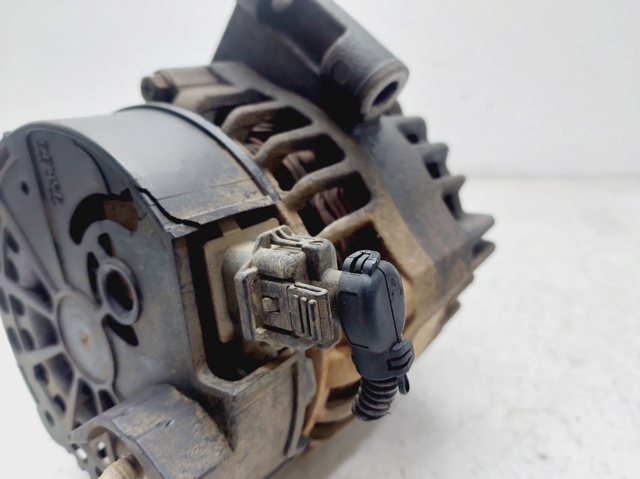 OPEL 13256932 Alternador  en stock Terrassa