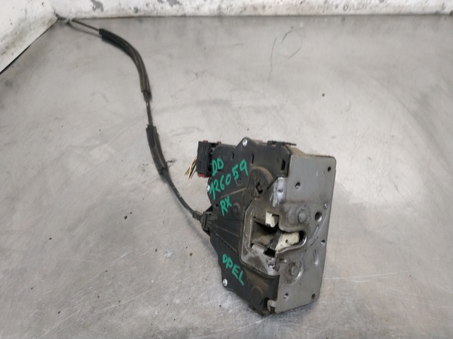 OPEL 13258274 Cerradura de puerta delantera derecha  disponible Valladolid