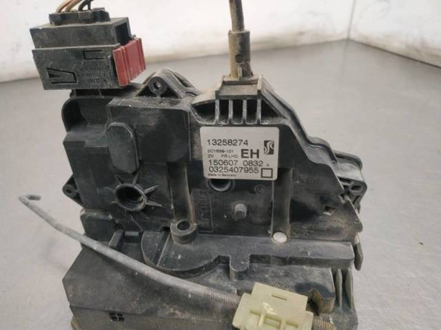 OPEL 13258274 Cerradura de puerta delantera derecha  comprar en Albacete