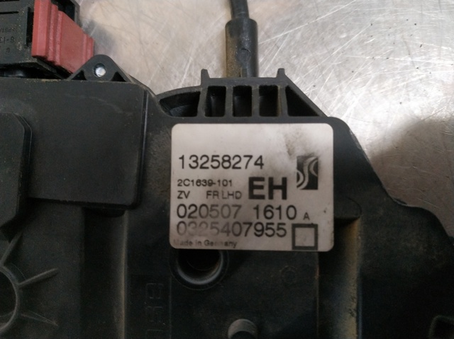 13258274 OPEL Cerradura de puerta delantera derecha  disponible Ourense