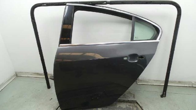 Puerta trasera izquierda 13274122 Opel