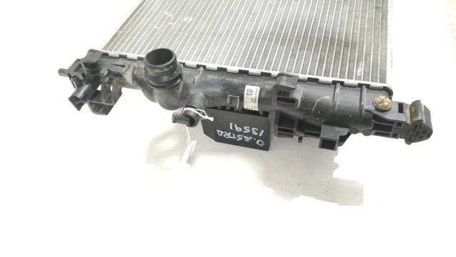 OPEL 13281773 Radiador de refrigeración del motor  comprar en Murcia