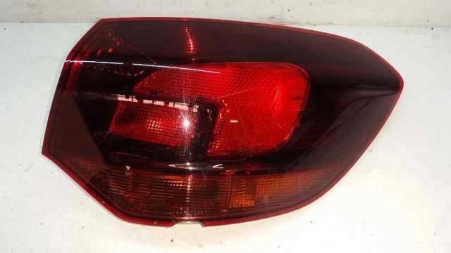 13282243 Piloto trasero exterior derecho  en stock Castellón