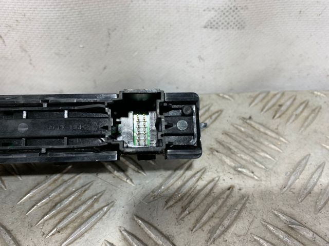 13285122 OPEL Boton de luz de emergencía  en stock Huelva