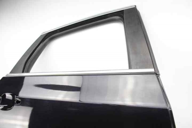 13285611 OPEL Puerta trasera derecha  disponible Ourense