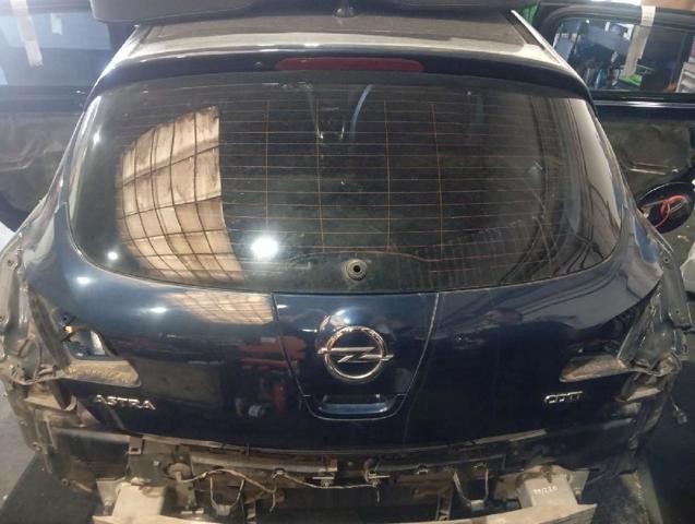 Porton trasero Opel Astra  (2009-2016)